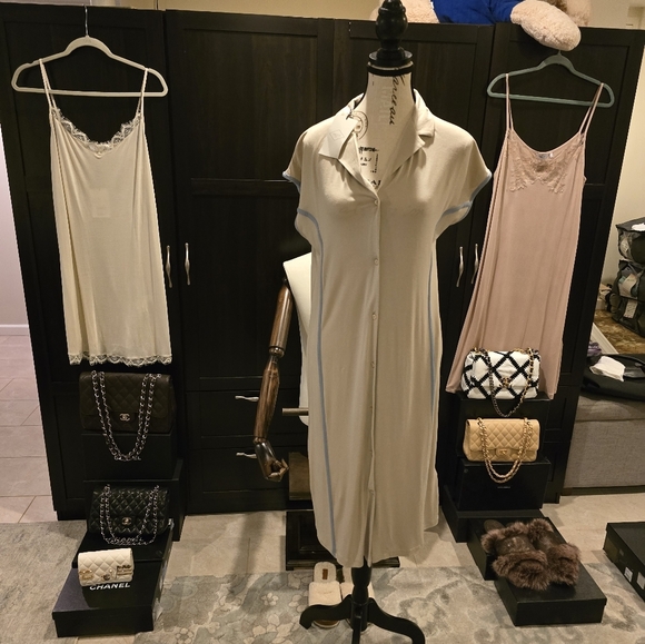 Frette LuxuryNewW/Tags 2025 Beige  Nightgown Pyjamas w/Blue Trim Button Down - Picture 1 of 16